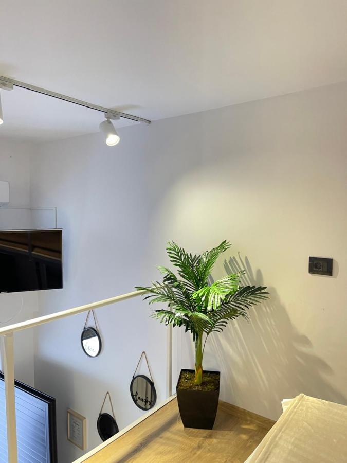 Duplex Lungomare Suites Влёра Экстерьер фото