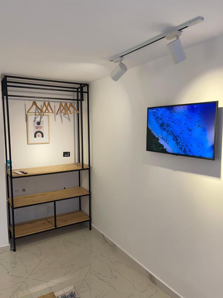 Duplex Lungomare Suites Влёра Номер фото